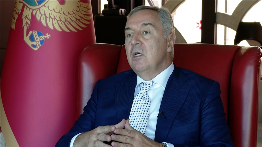 Đukanović za AA: Treba učiniti prohodnim put za zemlje našeg regiona ka članstvu u EU