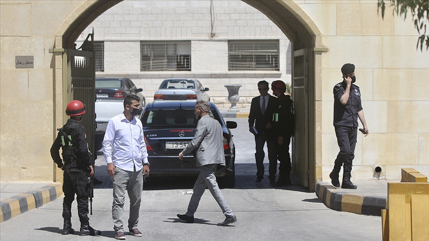 Ürdün'de Prens Hamza'nın da adının karıştığı darbe girişimi davasının ilk duruşması başladı