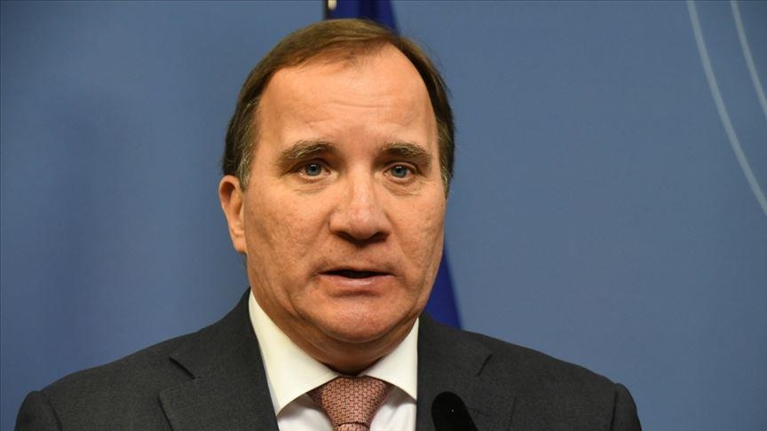 Swedish premier loses no-confidence vote