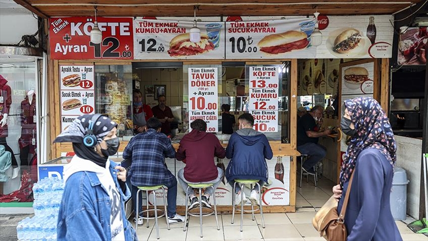 Turquía levantará los toques de queda a partir del 1 de julio tras caída en casos de COVID-19