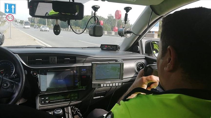 Türkiye genelinde radar denetiminde 15 bin 602 hız ihlali tespit edildi