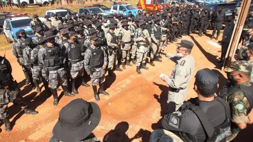 Brazilian killer escapes with 300 officers in pursuit