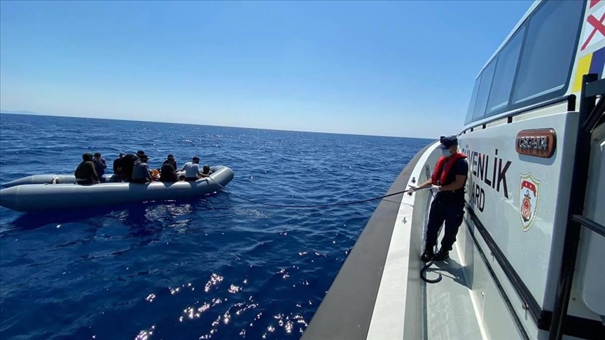 تركيا.. إنقاذ 10 من طالبي اللجوء قبالة سواحل موغلا