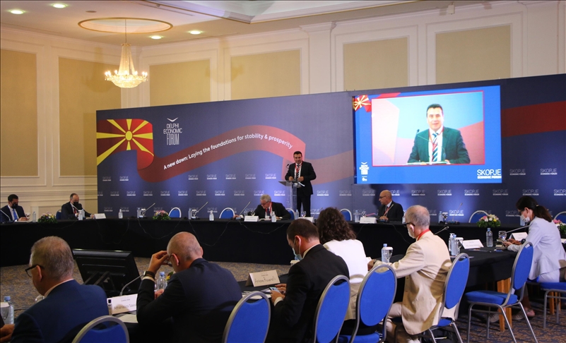 Заев од Првиот економски форум во Скопје: Потребен економски просперитетен Балкан на 21 век, интегриран во ЕУ