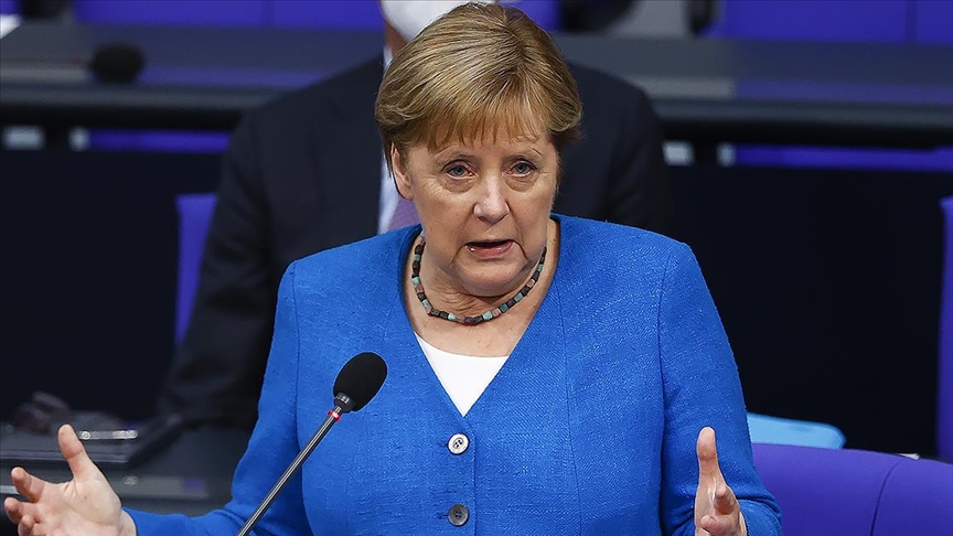 Almanya Başbakanı Merkel, halkı Kovid-19 salgınında tedbirli davranmayı sürdürmeye çağırdı: Salgın henüz bitmedi