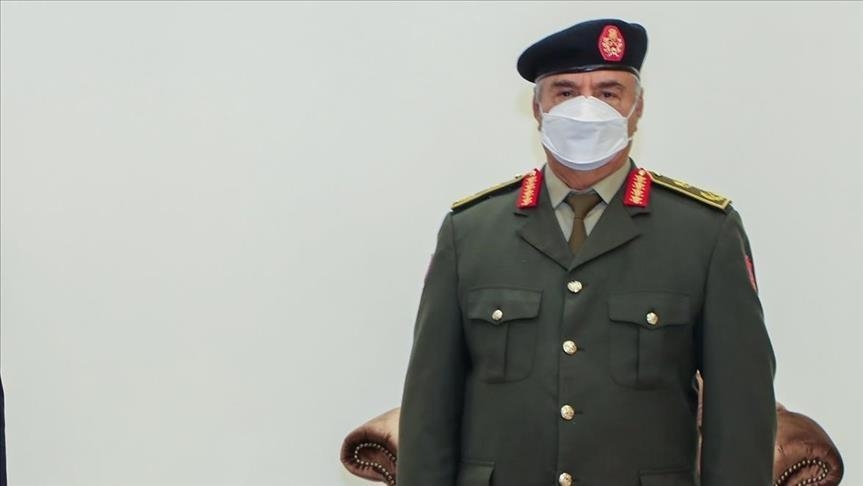 حفتر على حدود الجزائر.. استفزاز لـ"تبون" وخوف من الانتخابات (تقرير)