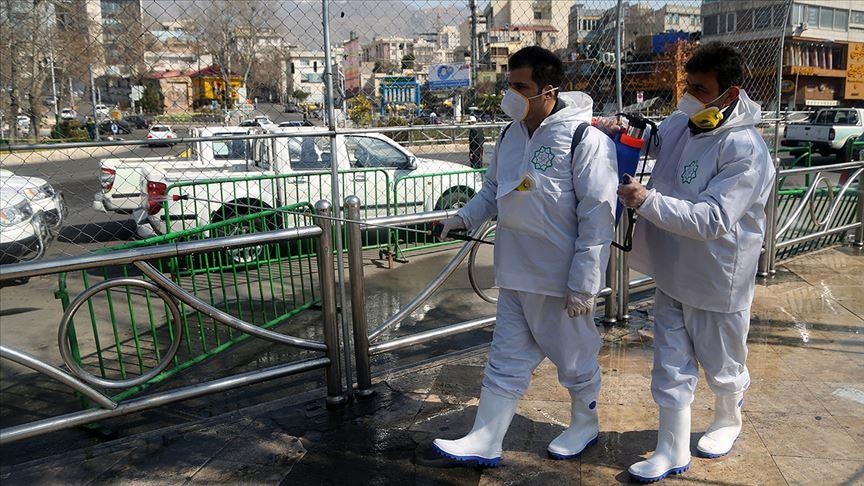 В Иране за сутки из-за COVID-19 скончалось более 140 человек