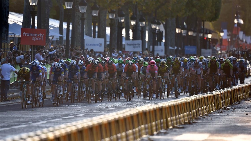 Pedallar en prestijli tur için dönecek