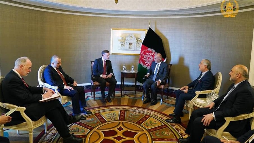 دیدار رئیس‌جمهور افغانستان با مشاور امنیت ملی آمریکا در واشنگتن