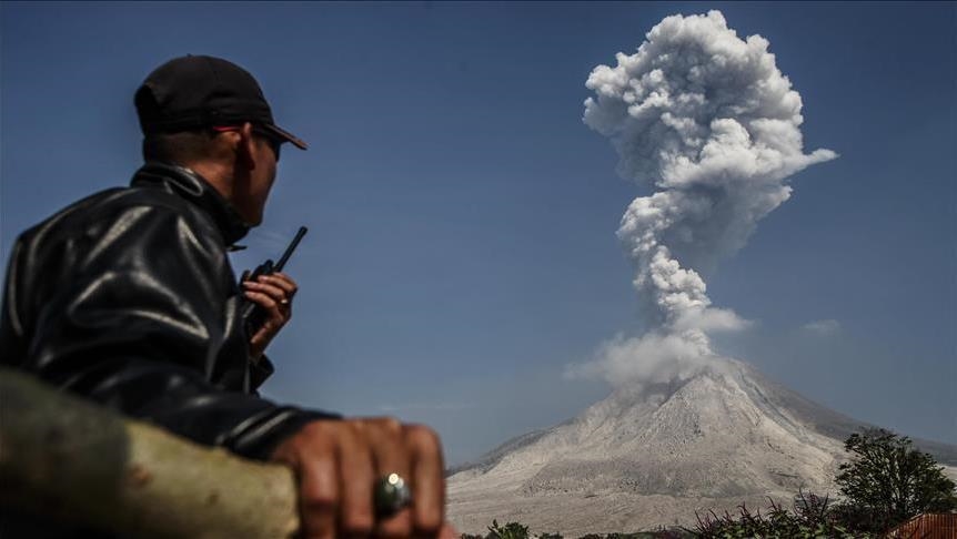 Gunung Merapi erupsi, sejumlah dusun di Kabupaten Sleman diguyur hujan abu