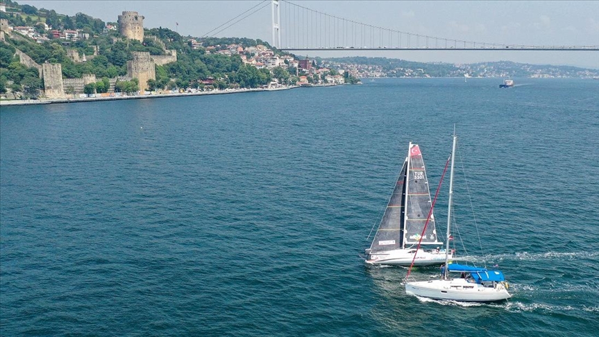 Turkish sailor reaches Bosphorus as part of journey on 4 Turkish seas