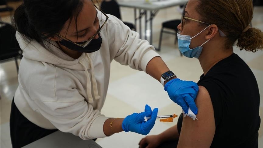 SAD: Drugu dozu vakcine protiv COVID-19 dobilo više od 151 miliona ljudi