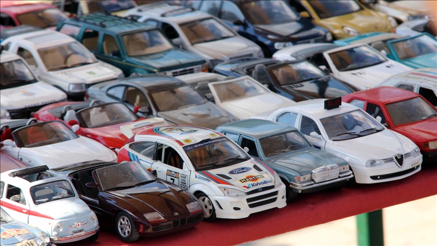 Izložba u Novom Sadu: Automobilčići spajaju region