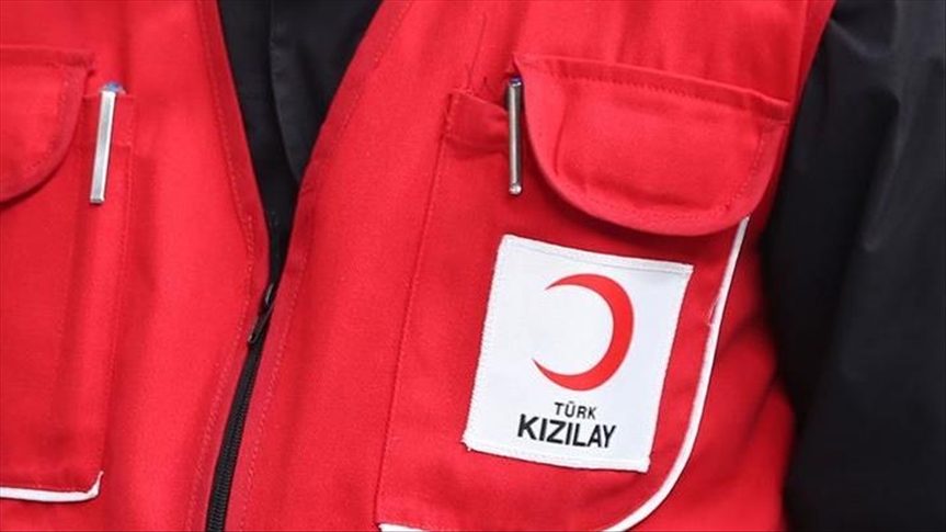 Turkish Red Crescent sends aid to earthquake victims in eastern Turkey