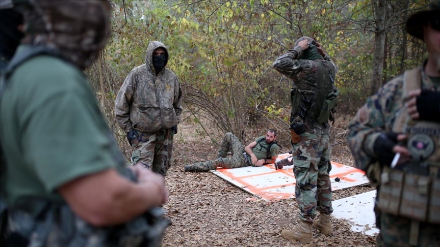 Canadá agrega más grupos de extremistas blancos a su lista de terrorismo