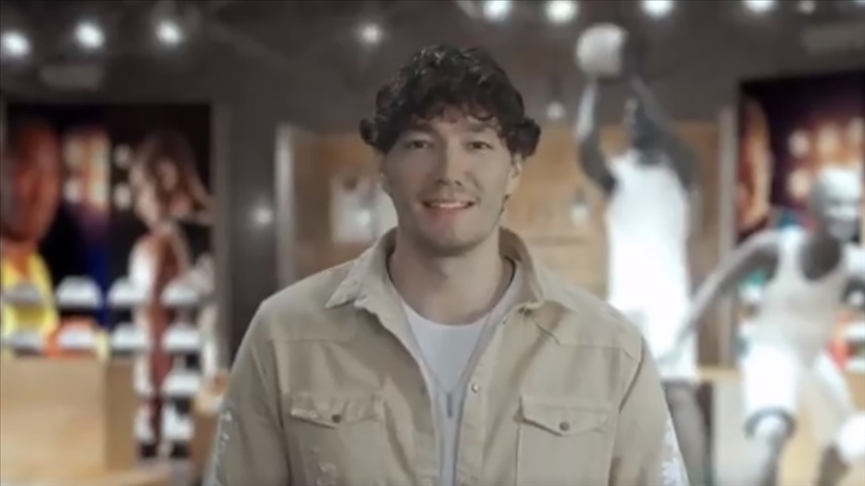 Milli basketbolcu Cedi Osman Kovid-19'a karşı aşılanma çağrısı yaptı