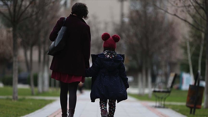 'Koruyucu aile' modeliyle 8 bin 141 çocuk aile sevgisine kavuştu