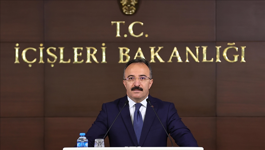 İçişleri Bakanlığından FETÖ nedeniyle ihraç edilenlerin iade süreçlerindeki iddialara ilişkin açıklama