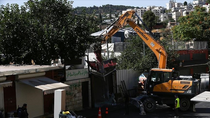 نظامیان اسرائیل یک خانه و یک مغازه متعلق به فلسطینیان را تخریب کردند