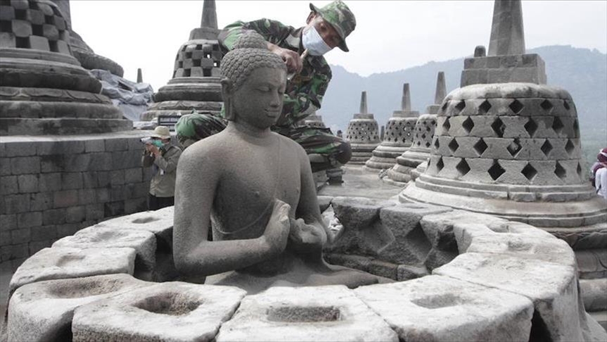 Candi Borobudur tutup sementara
