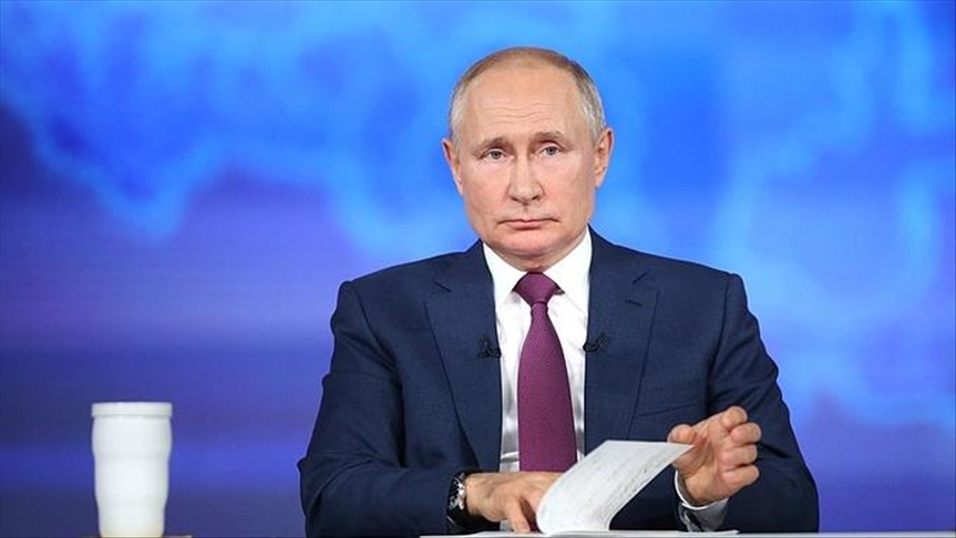 Путин назвал бессмысленным и нецелесообразным восстановление СССР