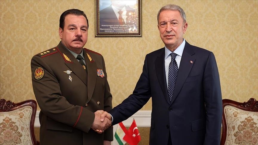 وزیر دفاع ترکیه به تاجیکستان سفر کرد