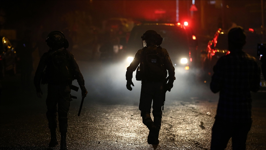 Israeli police storm Sheikh Jarrah neighborhood, detain 4