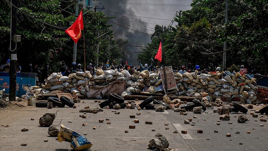 Myanmar'da gözaltında tutulan 2 binin üzerinde kişi serbest bırakılacak