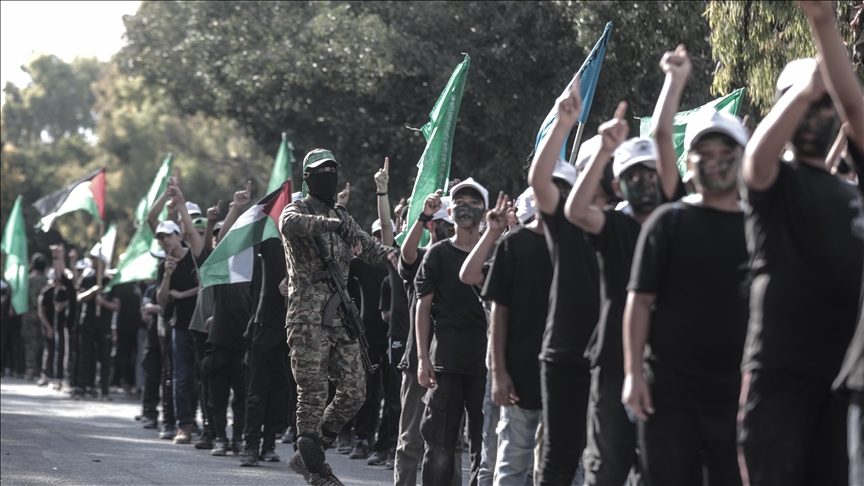 "القسام" تخرج الفوج الأول من مخيمات "سيف القدس" الصيفية في غزة
