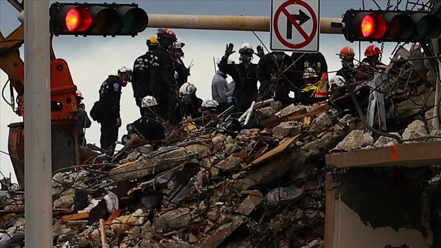 SAD: Zaustavljena pretraga ruševina zgrade na Floridi