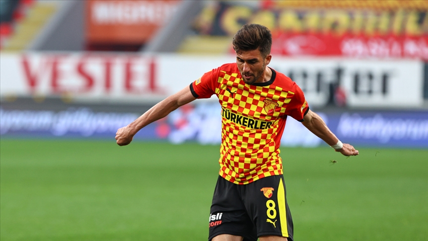 Göztepeli futbolcu Soner Aydoğdu: Lige en iyi şekilde başlamak istiyoruz