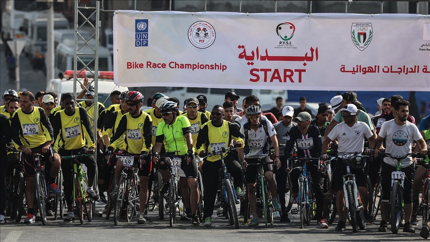 Cycling race held in Gaza