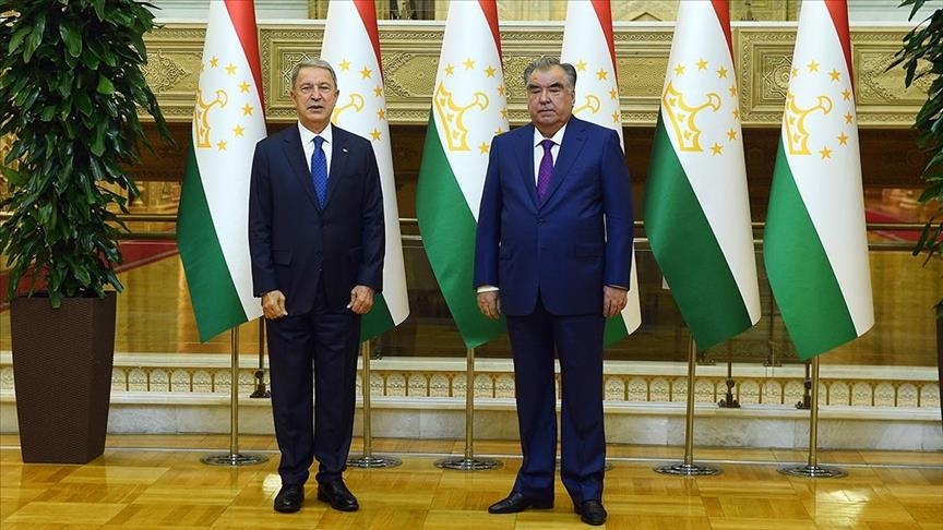 Tajikistan president receives Turkey's defense minister