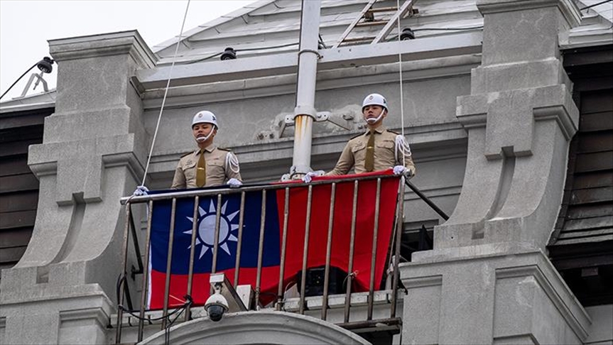 Taiwán dice que se 'defenderá' ante China y la insta a detener la coerción militar sobre la isla