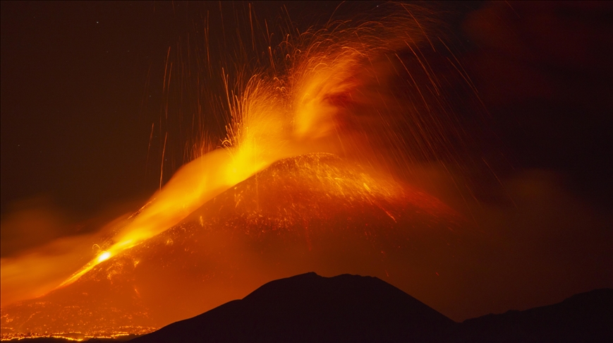 Italija: Ponovo eruptirao vulkan Etna