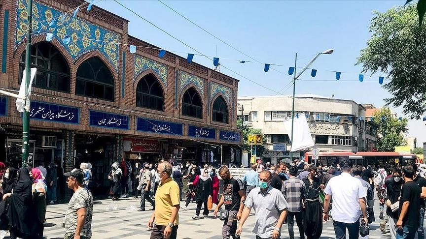 كورونا.. إيران تحظر دخول الوافدين إلى أراضيها من 12 بلدا