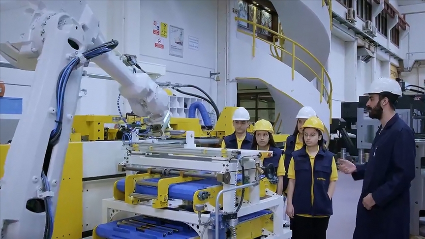 Savunma sanayisine özel lise kapılarını açmaya hazırlanıyor