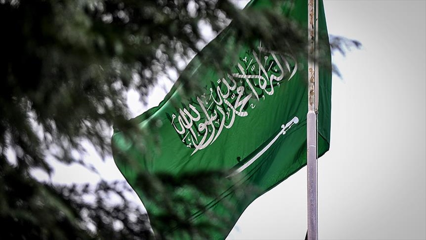 Arabia Saudita suspende viajes a tres países por ‘nueva cepa del coronavirus’