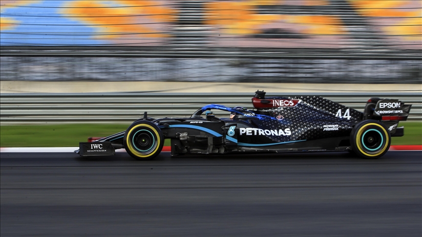 Hamilton produžio ugovor sa Mercedesom