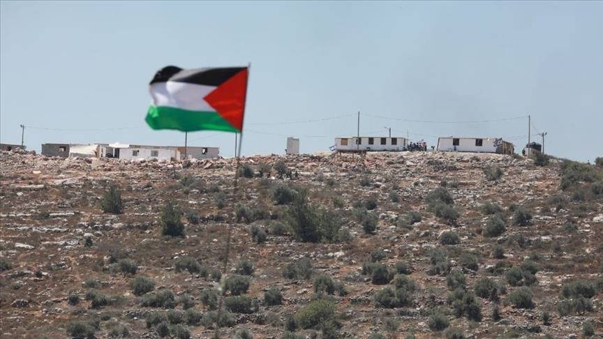  " تحايل رخيص".. فلسطينيون يرفضون اتفاق إخلاء "أفيتار" بالضفة