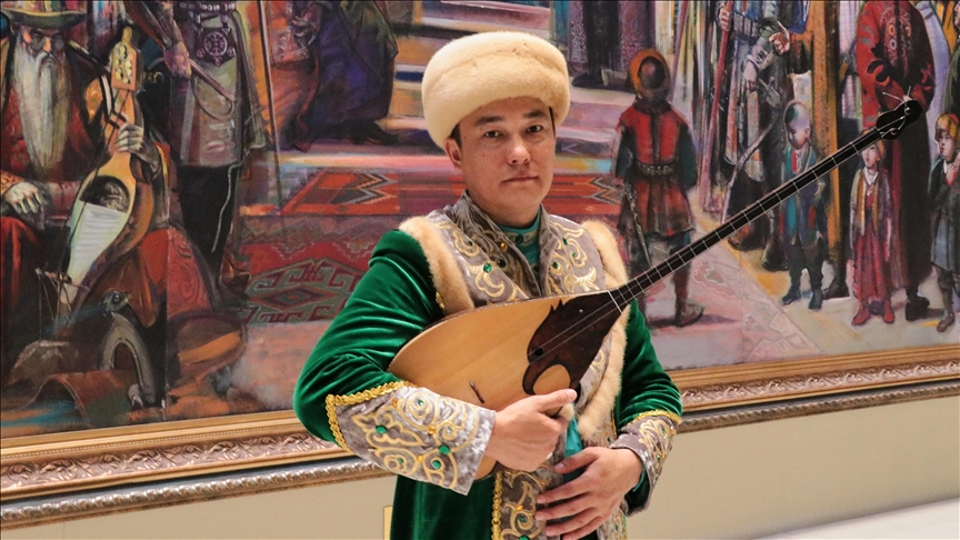 Домбра - визитная карточка музыкального наследия Казахстана
