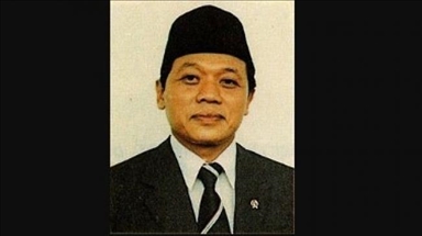 Harmoko, mantan menteri dan politisi Orde Baru, wafat