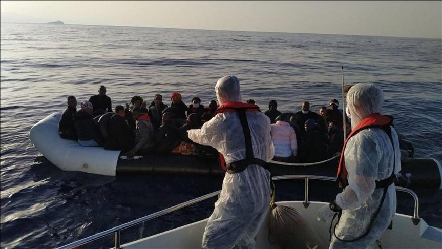 تركيا.. إنقاذ 94 مهاجرا غير نظامي في السواحل الغربية