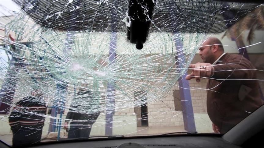 مستوطنون يرشقون مركبات فلسطينية بالحجارة شمالي الضفة مستوطنون يرشقون مركبات فلسطينية بالحجارة شمالي الضفة