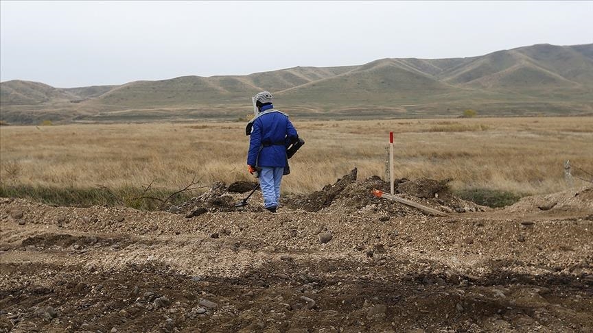 В Карабахе после завершения оккупации обнаружено около 12,5 тыс. мин
