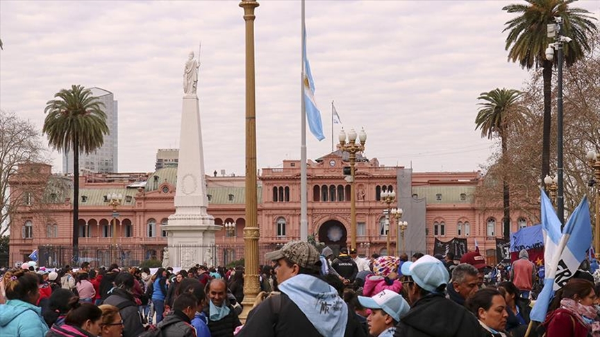 Movimiento argentino Tupac Amaru se toma la Plaza de Mayo por la libertad de Milagro Sala