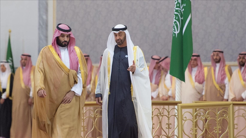 Emiratos Árabes Unidos desafía las líneas rojas de Arabia Saudita