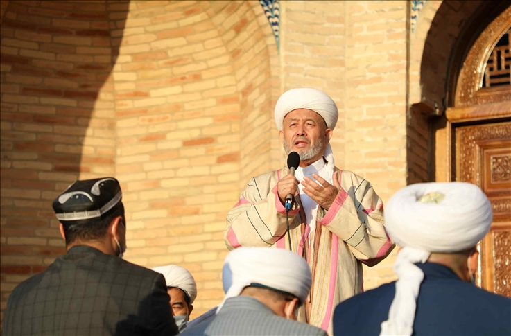 Uzbekistan sahkan undang-undang baru tentang agama