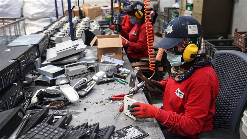 Elektronik atıkların yüzde 5'i geri dönüştürülebiliyor
