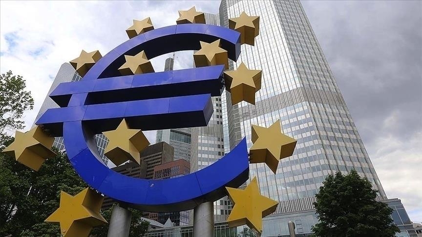 ECB: Avro Bölgesi'nin büyümesi 2022'nin ilk çeyreğinde salgın öncesi  seviyeyi aşabilir